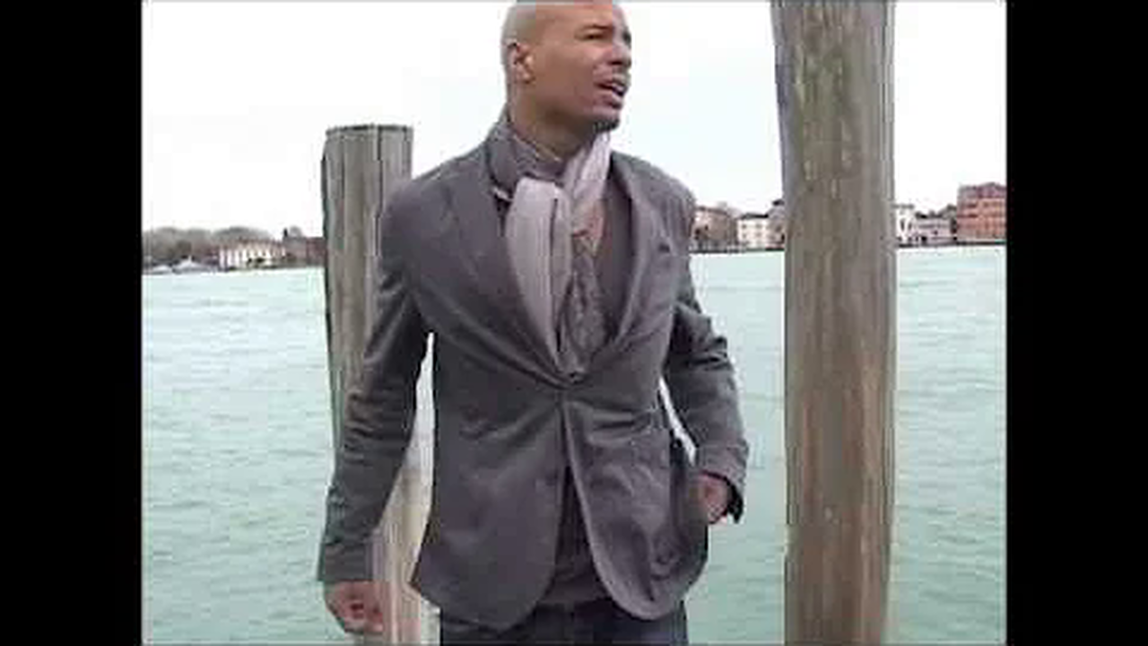 KNOW WHERE TO LOOK- VERSACE CHRIS