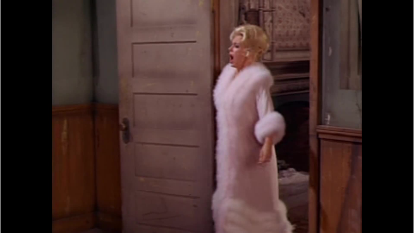 Green Acres - 003 - The Decorator