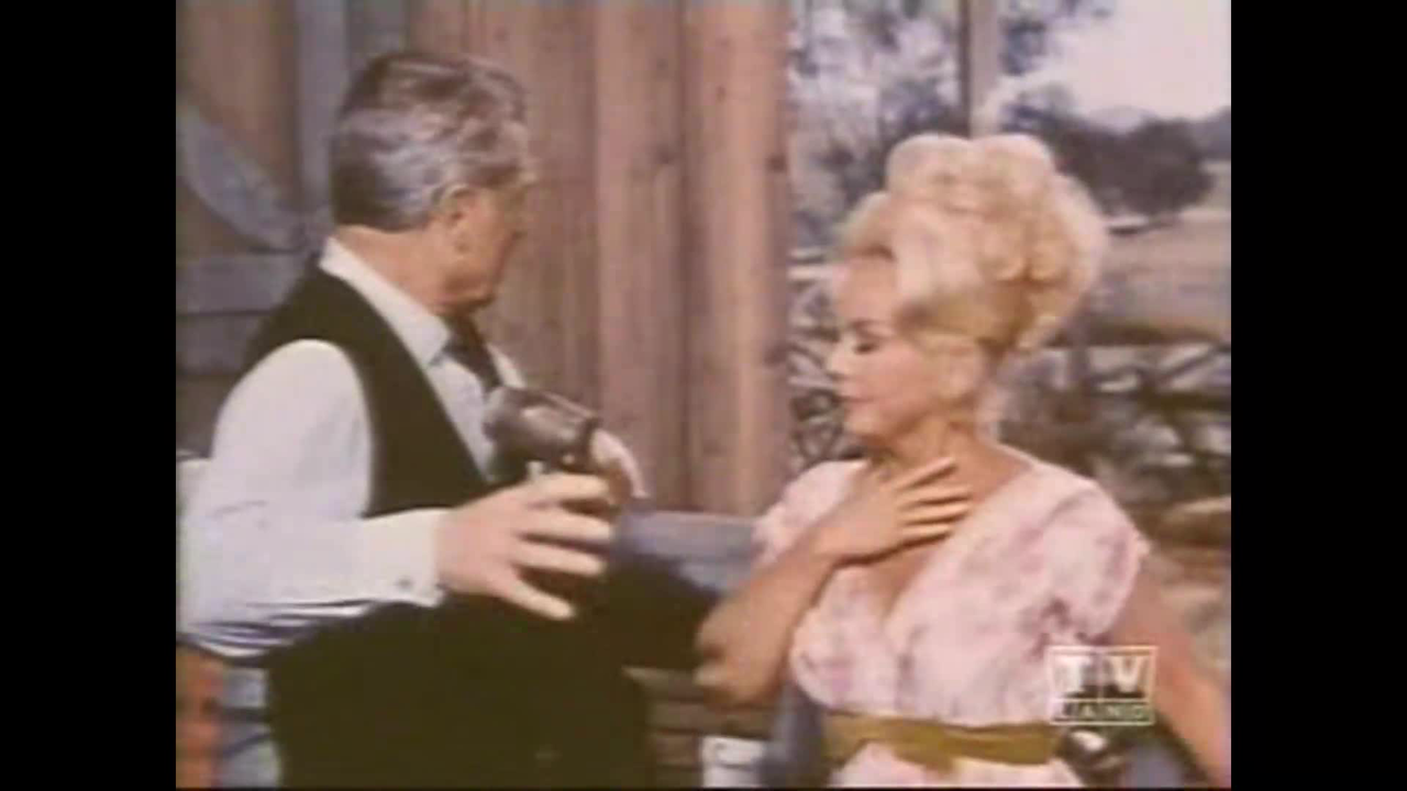 Green Acres - 037 - I Didn't Raise My Pig To Be A Soldier - (TV Rip)
